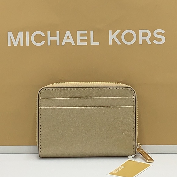 MICHAEL KORS JET SET TRAVEL MEDIUM ZIP AROUND CARD CASE PALE GOLD COLOR - Picture 2 of 11